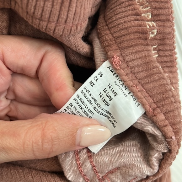 American Eagle Mauve Skirt - Picture 4 of 4